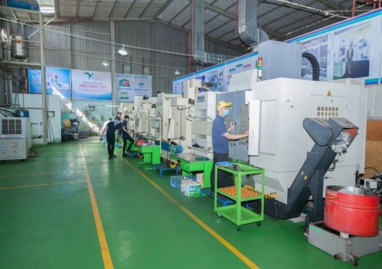 Công ty gia công cơ khí chính xác Việt Nhật Tân